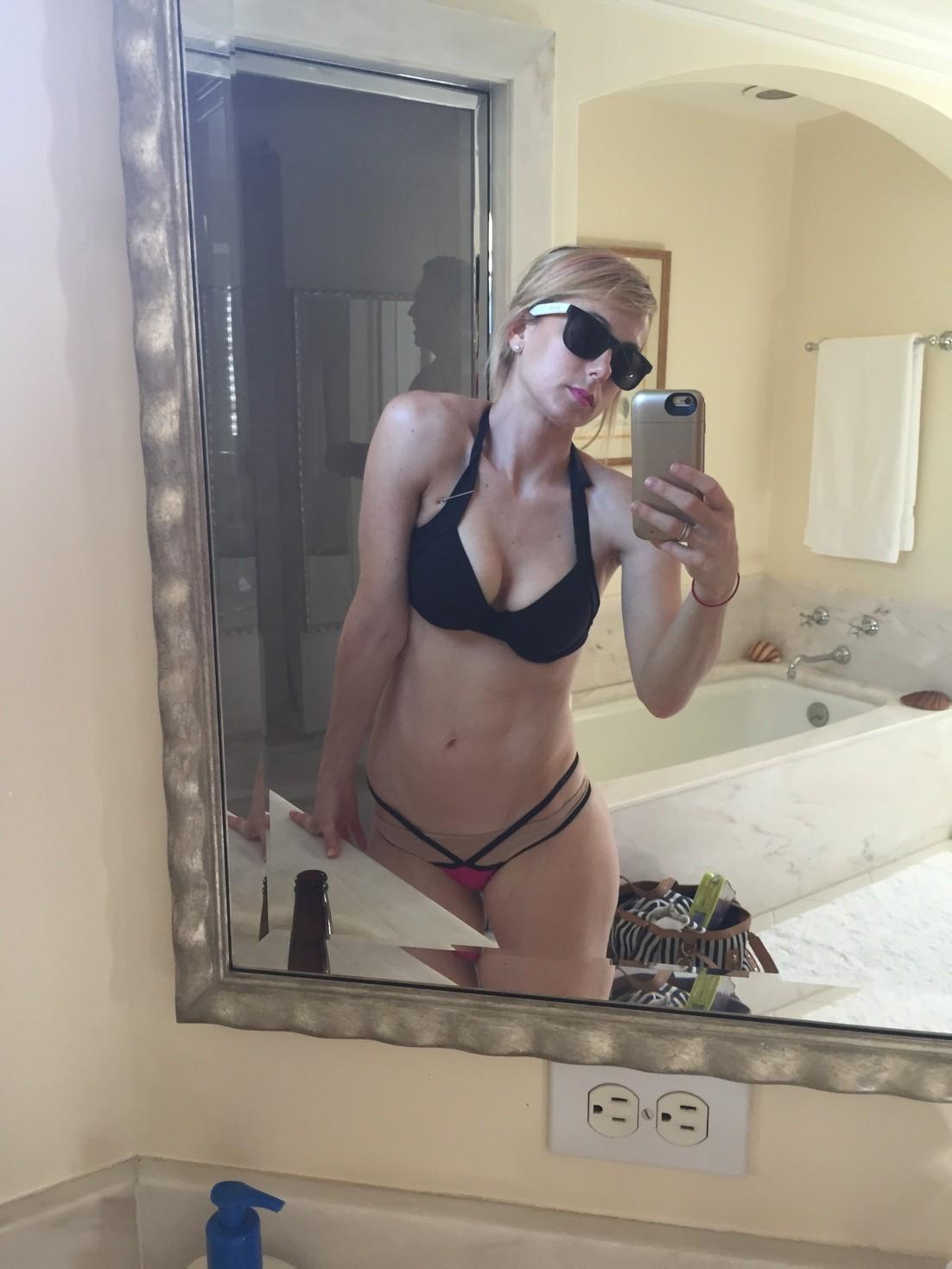 Iliza Shlesinger Sexy Black Bikini Selfies Set Leaked | Thotslife.com