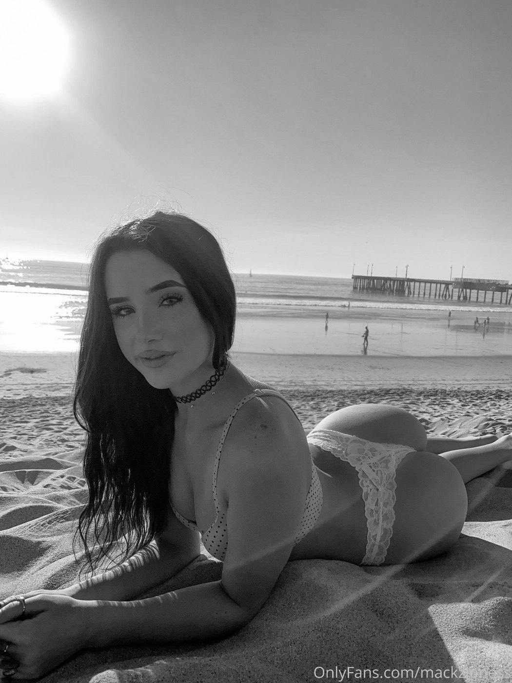 Mackenzie Jones Beach Pussy Flash Onlyfans Set Leaked | Thotslife.com