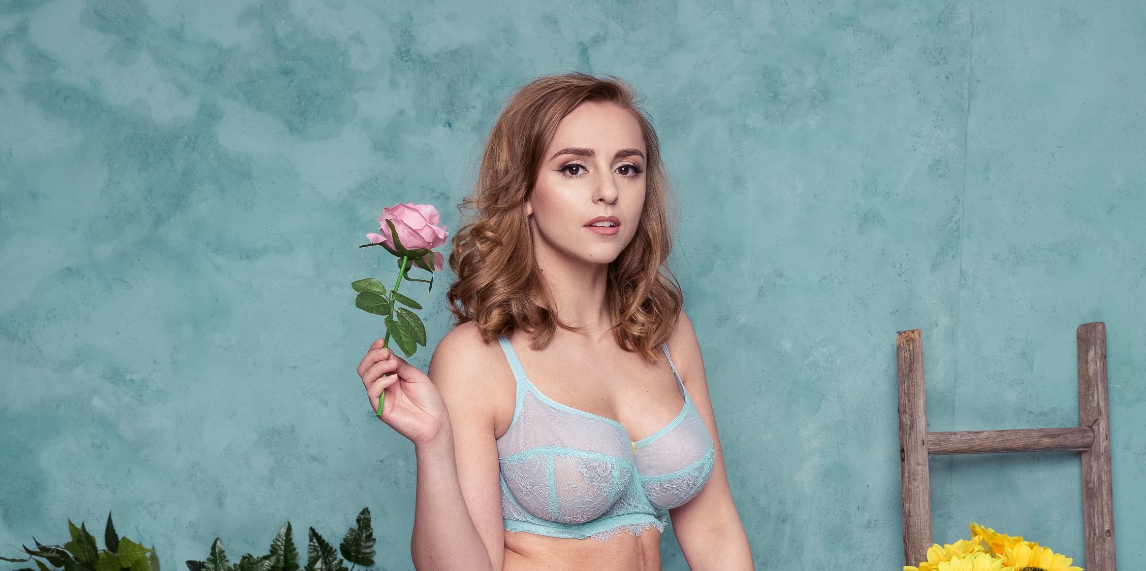 Hannah Witton Nude Photos And Sex Tape Porn Leaked! 