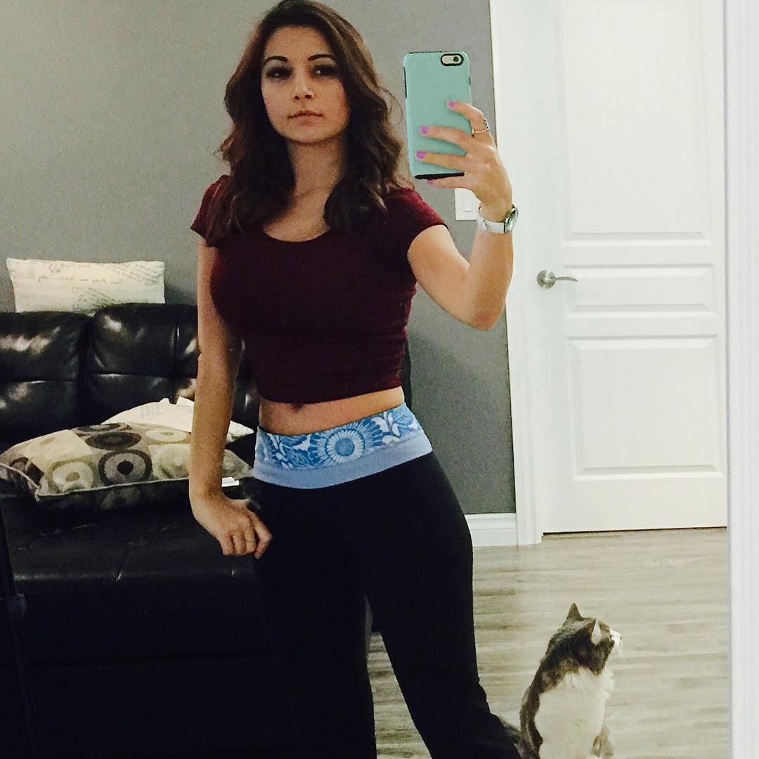 Alinity Divine Dog Nude Twitch Streamer Video Leaked 112