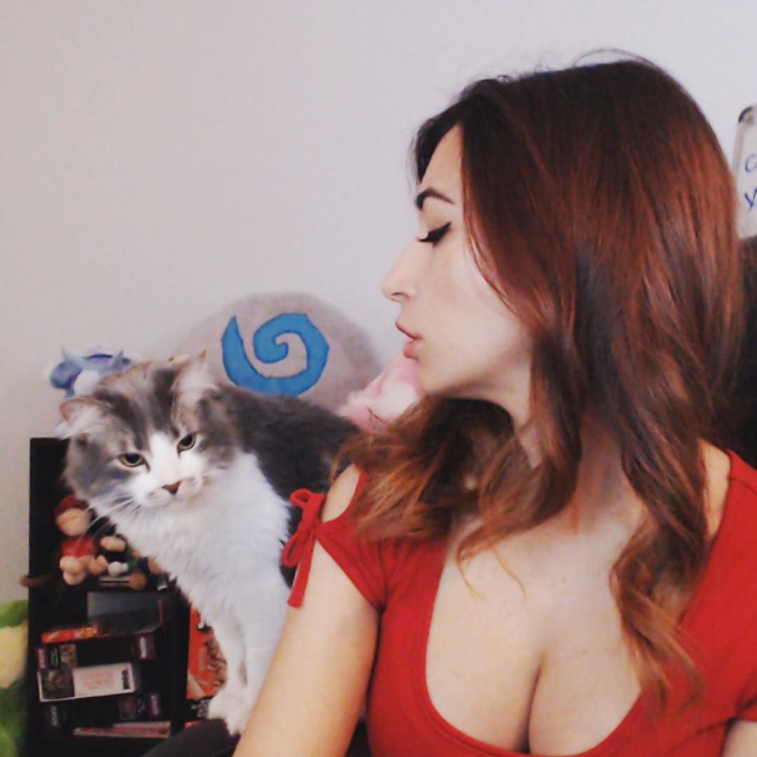 Alinity Divine Dog Nude Twitch Streamer Video Leaked 2