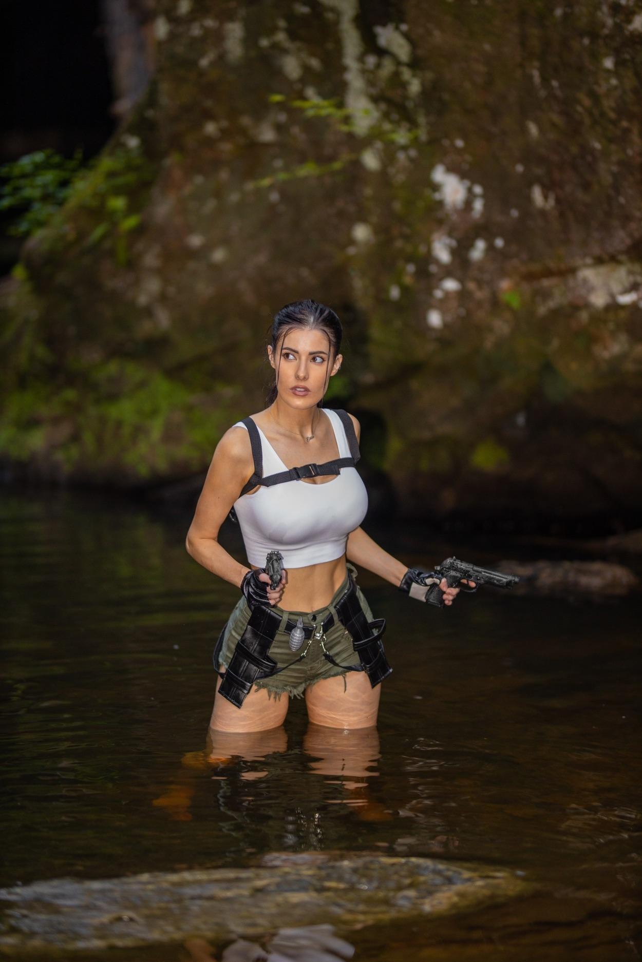 Erin Olash Lara Croft Tomb Raider Cosplay Try On Patreon Leaked 19