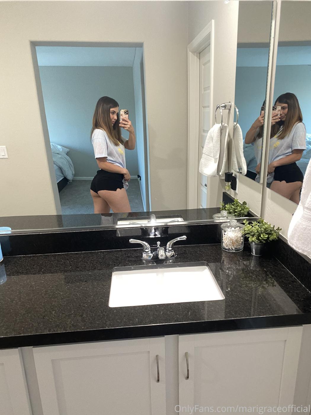 Mari Grace Nude OnlyFans Leaked Photos 10