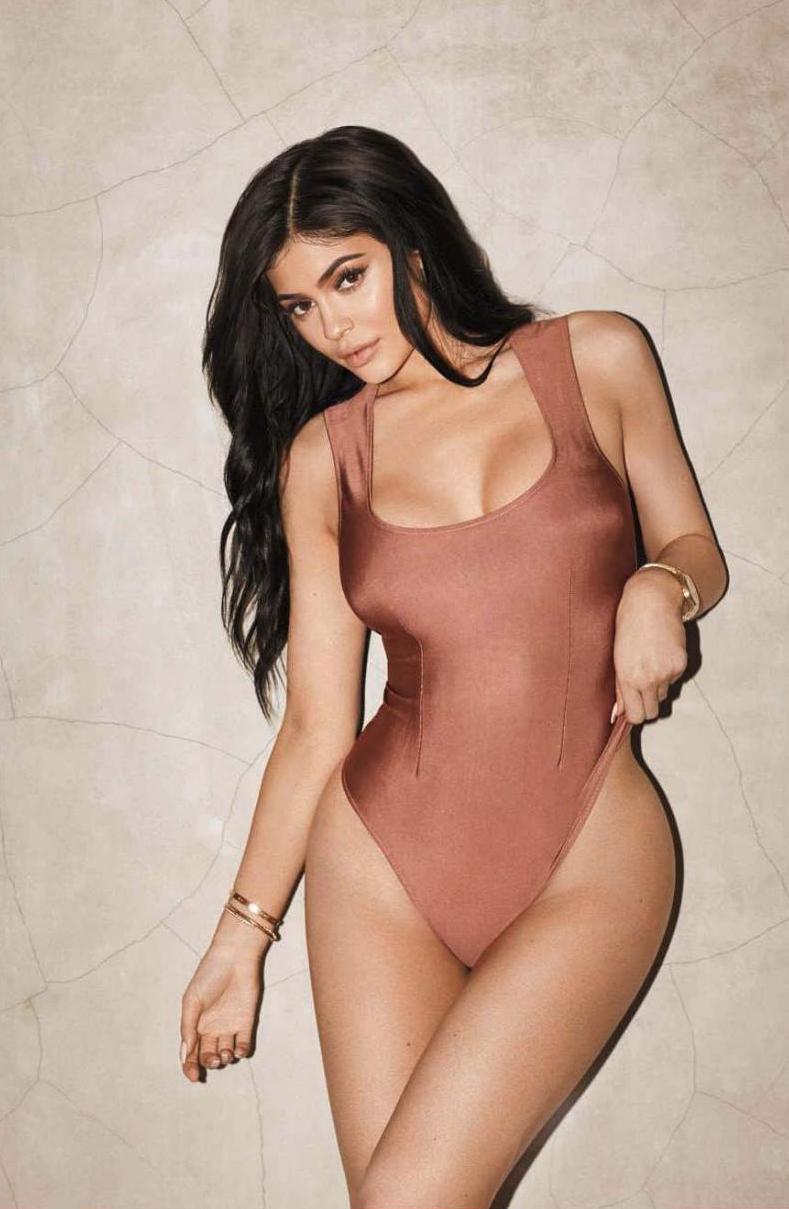 Kylie Jenner Lewd Swimsuit Photoshoot Nudes Leaked 18