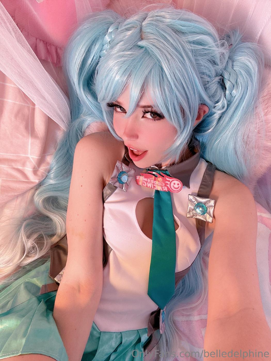Belle Delphine Miku Cosplay Pussy Show Onlyfans Set Leaked