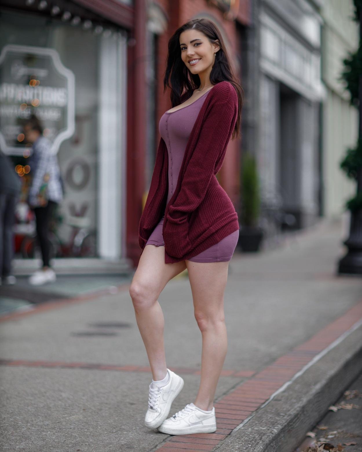 Erin Olash Sexy Tight Dress Photoshoot Leaked 7