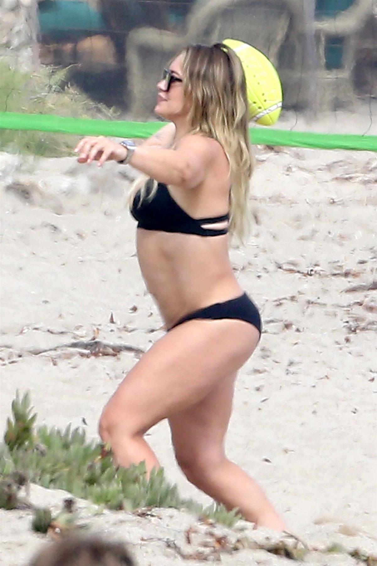 Hilary Duff Sexy Black Bikini Beach Play Set Leaked
