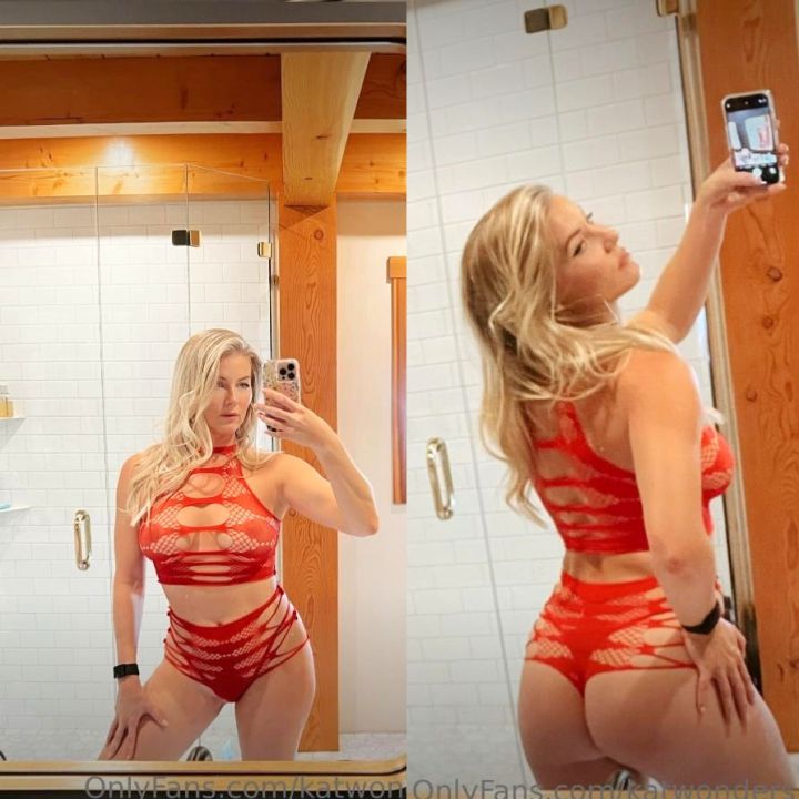 Kat Wonders Red Lingerie Selfies Onlyfans Set Leaked Thotslife