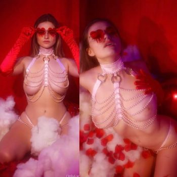 Megnutt Nude Pearl Lingerie Onlyfans Photos Leaked