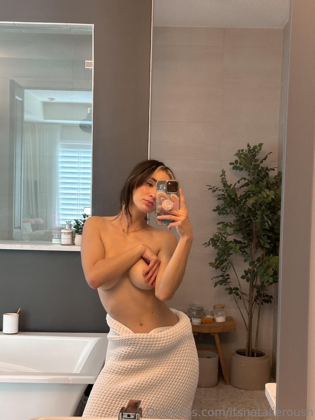 Natalie Roush Bathroom Selfies Onlyfans Set Leaked