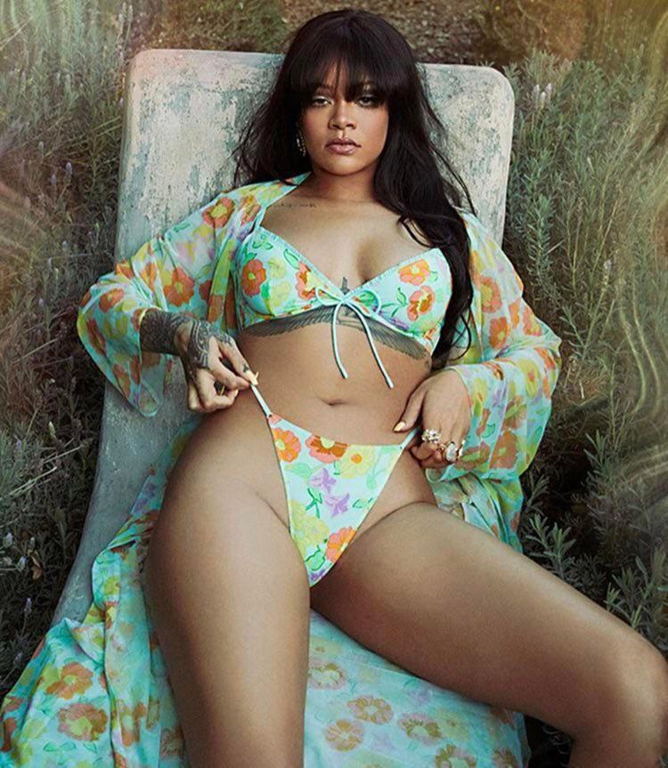 Rihanna Nude Modeling Photoshoot Set Leaked